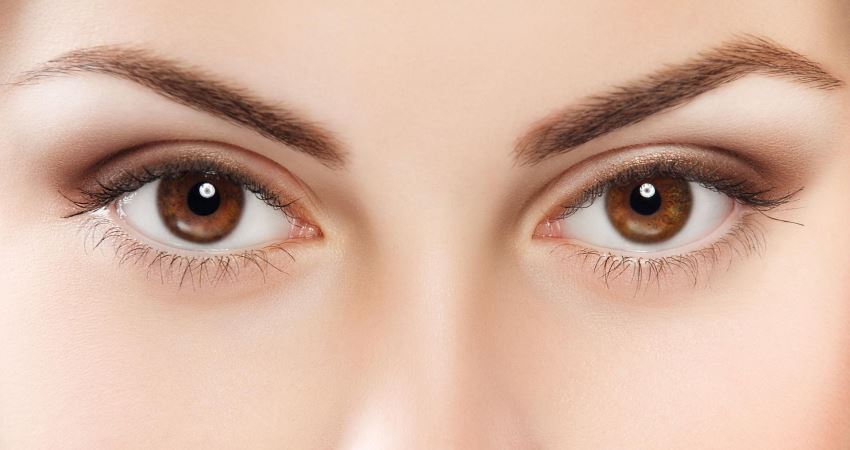 How to Arch Eyebrows the Right Way